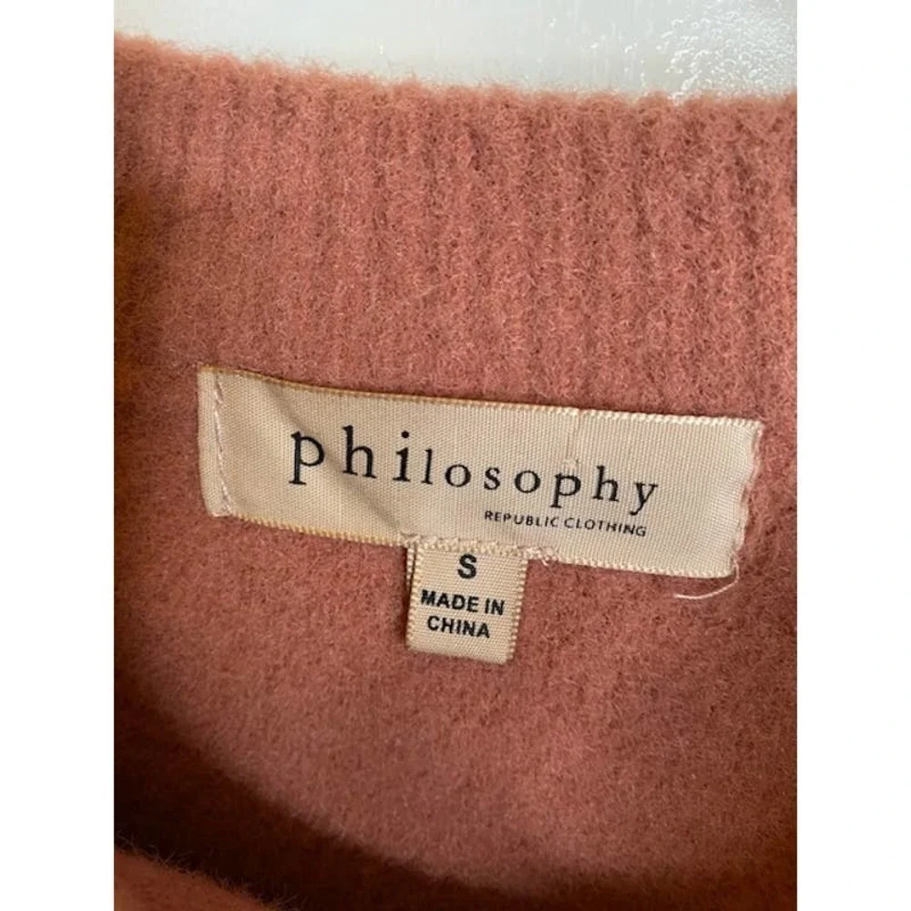 Philosophy Fuzzy Rose Color Pull Over Sweater‎ Small